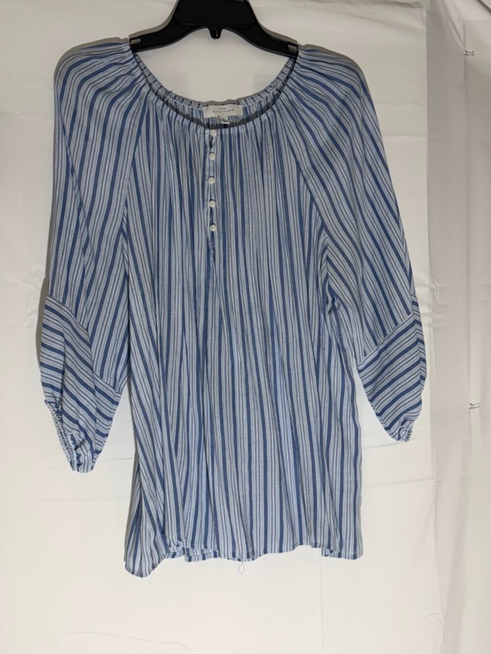New Directions Womens Shirt. Size L